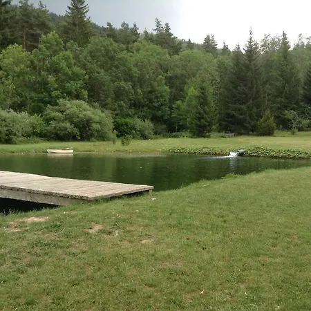 Camp Du Cerf Hébergement de vacances Pellafol