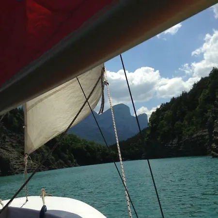 Hébergement de vacances Camp Du Cerf